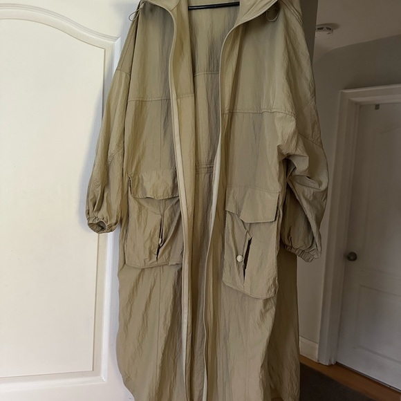 Zara Parachute Jacket raincoat - Picture 4 of 4